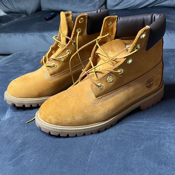 Original Tim’s - Picture 2 of 3